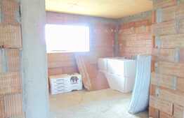 Duplex de vanzare 140 mp, teren 245 mp, front 12.5 ml, zona linistita
