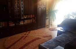 Apartament 64 mp, decomandat, zona strazii Scortarilor