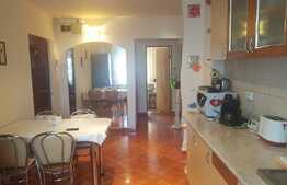 Apartament 64 mp, decomandat, zona strazii Scortarilor