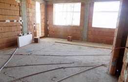 3 camere, 62,50 mp, semifinisat, loc de parcare, zona Pensiunii ''Il Milanese''!