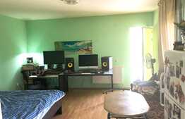 Apartament cu 2 camere, decomandat, 55 mp, loc de parcare!