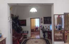 De vanzare casa cuplata, 70 mp, teren 150 mp, zona linistita