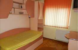 Apartament 3 camere, 65 mp, decomandat, boxa, zona strazii Teodor Mihali