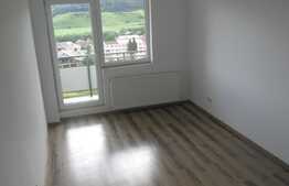 Apartament 3 camere, 76 mp, garaj, zona Primariei