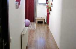 Vanzare 3 camere, 72 mp, 2 balcoane! Zona strazii Florilor!