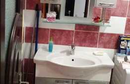 Vanzare 3 camere, 72 mp, 2 balcoane! Zona strazii Florilor!