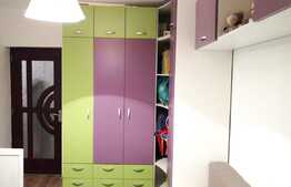 Vanzare 3 camere, 72 mp, 2 balcoane! Zona strazii Florilor!