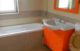 Un apartament finisat in c-tie noua!