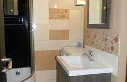 Apartament 3 camere, decomandat, 65 mp, parcare, zona Aurel Vlaicu