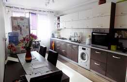 3 camere, 61 mp, mobilat si utilat, loc de parcare, zona Terra!