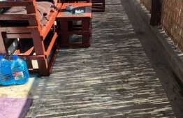 Apartament cu 3 camere, 55 mp,terasa 54 mp, zona strazii Sub Cetate!