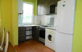 Apartament 3 camere, 52 mp, A.C. balcon, zona strazii Fantanele