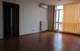 Spatiu birouri, zona centrala, loc de parcare inclus!