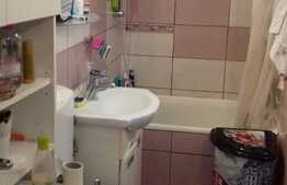 Apartament 2 camere, terasa 15 mp, boxa, zona strazii Decebal