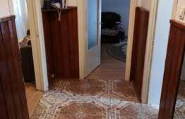 Apartament 3 camere, 65 mp, boxa, garaj, zona strazii Plopilor