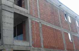 Duplex de vanzare 251 mp, teren 270 mp, front 10 ml, zona linistita! Finalizare Octombrie 2018