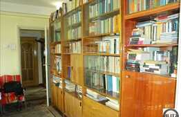 2 camere de vanzare in zona stazii Horea