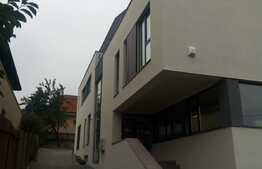 Imobil de birouri, 610 mp