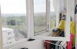 Apartament 2 camere, 50 mp, 2 boxe, zona Iulius Mall