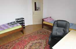 Apartament 2 camere, decomandat, 40 mp, prima inchiriere, loc de parcare, zona Iulius Mall