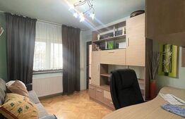 Apartament 3 camere, decomandat, 70 mp, zona strazii Bucuresti