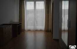 O camera de inchiriat in zona REAL