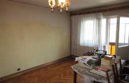 Apartament 3 camere, 65 mp, garaj, zona UMF