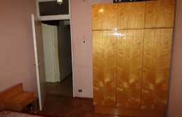 Apartament 3 camere, 65 mp, garaj, zona UMF