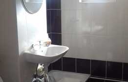 De vanzare apartament 3 camere, 70 mp, zona strazii Grigore Alexandrescu