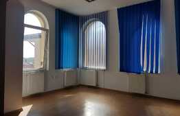 Spatiu birouri, 200 mp, zona Hotel Athos!