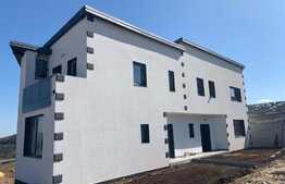 Duplex de 116 mp utili, teren de 200 mp! Zona Vivo!