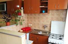 De vanzare garsoniera, 28 mp, boxa, zona Expo Transilvania