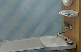 Apartament 3 camere, 67 mp, decomandat, zona strazii Parang