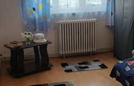 Apartament 3 camere, 67 mp, decomandat, zona strazii Parang
