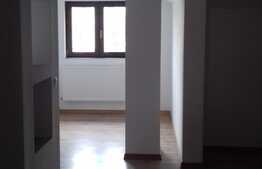 Casa individuala, 250 mp, teren 381 mp, zona Grand Hotel Italia