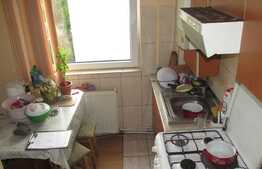 Apartament 4 camere decomandat, 75.50 mp utili, boxa, zona Minerva