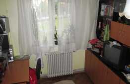 Apartament 4 camere decomandat, 75.50 mp utili, boxa, zona Minerva