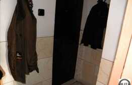 Apartament de vanzare cu 2 camere, semidecomandat