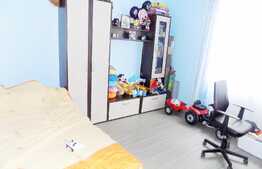 Apartament spatios, gradina de 60 mp, parcare cu CF! Zona strazii Eroilor!