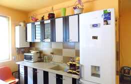 Apartament spatios, gradina de 60 mp, parcare cu CF! Zona strazii Eroilor!