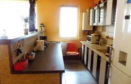 Apartament spatios, gradina de 60 mp, parcare cu CF! Zona strazii Eroilor!