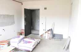 2 camere, 33.15 mp, zona strazii Dumitru Mocanu!