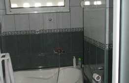 Apartament renovat, 3 camere decomandat, 69 mp utili, boxa, zona Nora!