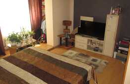 Apartament renovat, 3 camere decomandat, 69 mp utili, boxa, zona Nora!