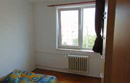 De vanzare apartament 3 camere, 38 mp, zona Piata Hermes