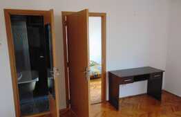 De vanzare apartament 3 camere, 38 mp, zona Piata Hermes