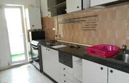 Apartament 3 camere, 70 mp,prima inchiriere, parcare, garaj, zona Bisericii Calvaria