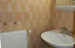 Apartament 3 camere, 70 mp,prima inchiriere, parcare, garaj, zona Bisericii Calvaria