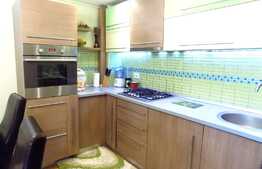 Apartament LUX! 3 camere, 64.5 mp, parcare cu CF! Zona strazii Teilor!