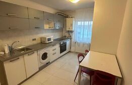 Apartament 3 camere decomandate, 67 mp, garaj, zona UMF
